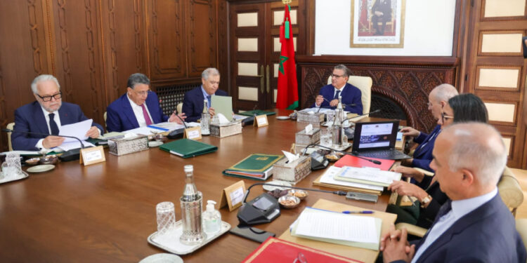 مجلس الحكومة يصادق على مشروع مرسوم بشأن المنح الدراسية الخاصة بالأقسام الداخلية والمطاعم المدرسية بالمؤسسات