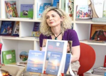 الرباط.. الكاتبة نور إيكن تقدم مؤلفها الأول الموسوم بـ “الصيف الأول”