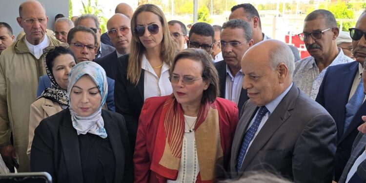 الوزيرة عواطف حيار تحل بإقليم تاوريرت لهذا الغرض