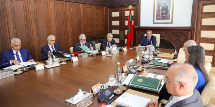 الحكومة تصادق على صرف مبالغ مالية إضافية للأسر المستفيدة من نظام الدعم الاجتماعي المباشر في كل دخولٍ مدرسي