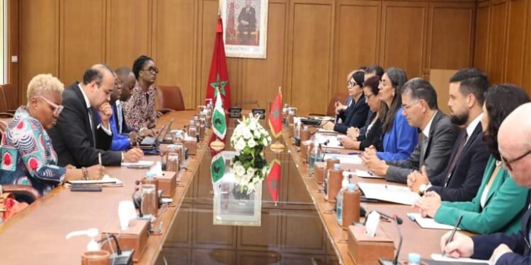 نادية فتاح تترأس اجتماعا تحظيريا لتنظيم النسخة الخامسة للمنتدى الإفريقي للاستثمار بالرباط