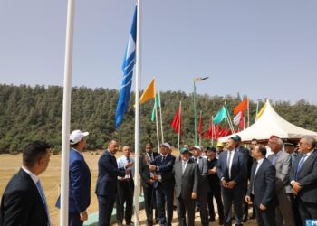 رفع شارة اللواء الأزرق لأول مرة ببحيرة أكلمام أزكزا بخنيفرة