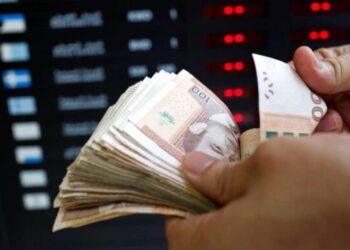 أسعار العملات الرئيسية مقابل الدرهم (شراء – بيع) ليومه الأربعاء