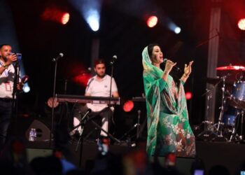 باريس 2024.. سعيدة شرف ولارتيست يلهبان منطقة المشجعين “أفريكا ستاسيون”