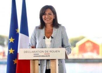 عمدة باريس تشيد بقرار فرنسا دعم سيادة المغرب على صحرائه