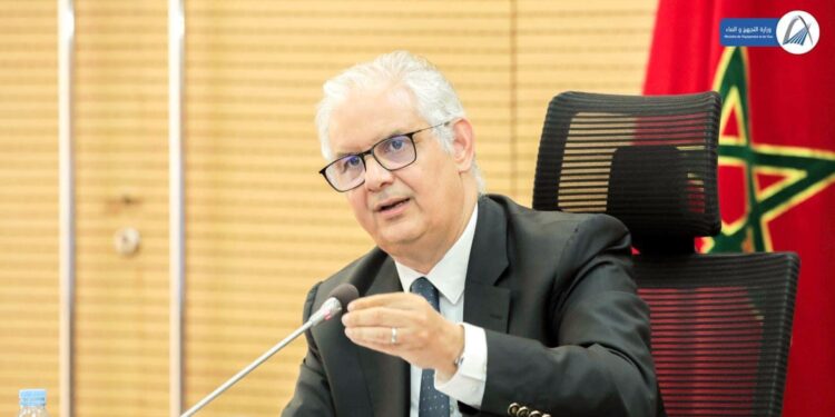 نزار بركة يترأس اجتماعا لاستعراض المشاريع المائية المزمع تنفيذها