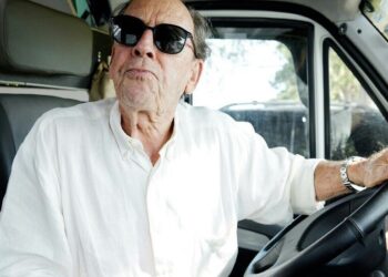 كيفية تشخيص أعراض السكتة الدماغية أثناء قيادة السيارة