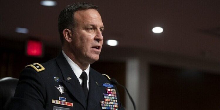 قائد القيادة المركزية للجيش الأمريكي يزور إسرائيل
