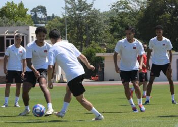 أشبال السكتيوي يستعدون لمواجهة إسبانيا غدا الإثنين