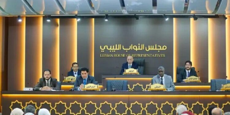 البرلمان الليبي يدعو الحكومة لتلبية مطالب المواطنين في مناطق إنتاج النفط .