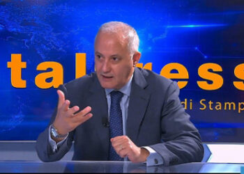 تحت قيادة جلالة الملك، قطع المغرب خطوات “عملاقة” في مجال التنمية البشرية والاقتصادية (سفير)