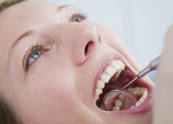 لون فمك قد يشير إلى حالات صحية مقلقة .