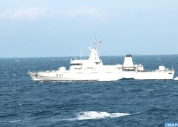 الداخلة.. البحرية الملكية تقدم المساعدة لـ124 مرشحا للهجرة غير النظامية من إفريقيا جنوب الصحراء