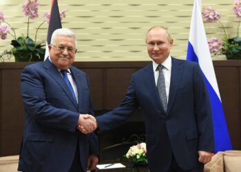 بوتين يجري محادثات مع الرئيس الفلسطيني محمود عباس