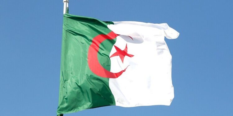 خطر يهدد الجزائريين بالتسمم