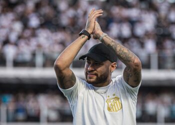 نيمار يقدم وعدا لجمهور الهلال السعودي قبيل عودته للملاعب