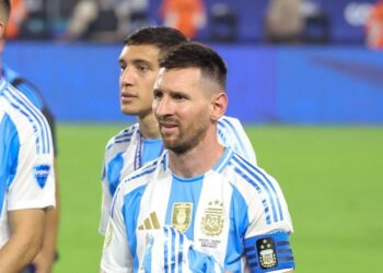 استبعاد ميسي من قائمة منتخب الأرجنتين واستدعاء بديله  .