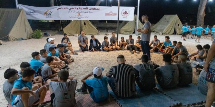 “المدارس الصيفية” بالقدس .. جمعية البستان سلوان تزاوج بين التربية والترفيه في منظومة أنشطة التخييم