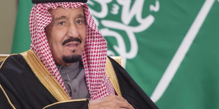 الملك سلمان يصدر قرارات عاجلة متعلقة بالجيش.