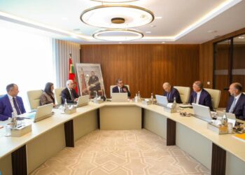 أخنوش يترأس اجتماع لجنة القيادة المكلفة بـ “عرض المغرب” في مجال الهيدروجين الأخضر