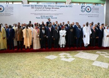 وزراء خارجية منظمة التعاون الإسلامي يشيدون بمبادرات جلالة الملك لتعزيز التعاون والتكامل بين الدول الإفريقية