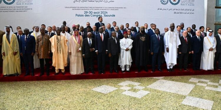 وزراء خارجية منظمة التعاون الإسلامي يشيدون بمبادرات جلالة الملك لتعزيز التعاون والتكامل بين الدول الإفريقية