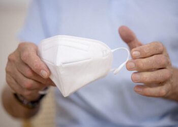 ابتكار قناع ذكي يحلل الأنفاس لمراقبة الصحة .