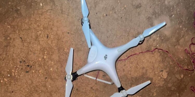 درك وجدة ينجح في ضبط “درون ” محملة بمخدر الشيرا