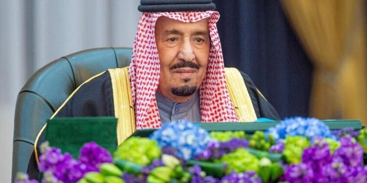 بالأسماء.. الملك سلمان بن عبد العزيز يصدر أمرا ملكيا بإعادة تكوين هيئة كبار العلماء في السعودية