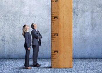 ما الذي يجعل طوال القامة أكثر عرضة للإصابة بالسرطان؟ .