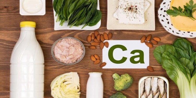 أعراض ارتفاع وانخفاض مستوى الكالسيوم في الجسم