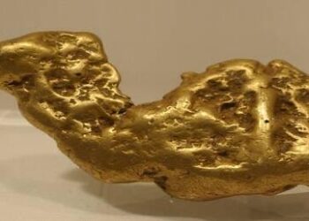 العلماء يكتشفون دور الزلازل في تكوين كتل الذهب