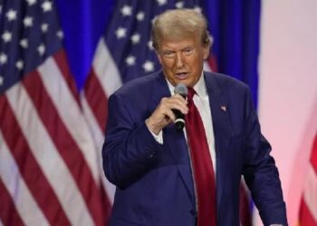 محكمة نيويورك تؤجل النطق بالحكم على ترامب في قضية نجمة الأفلام الإباحية لما بعد الانتخابات