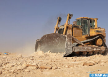 وزارة التجهيز والماء تسخر إمكانيات ووسائل هامة لإعادة فتح حركة المرور بعد الفيضانات والأمطار الغزيرة الأخيرة