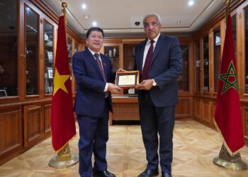 صباري نائب رئيس مجلس النواب يستقبل وفدا برلمانيا فيتناميا