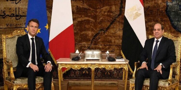 السيسي وماكرون يؤكدان ضرورة ضبط النفس ووقف المواجهات في الشرق الأوسط