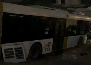 إصابة حوالي 60 شخص بجروح بعد حادث انقلاب حافلة بفاس