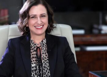 عمور تجري سلسلة من اللقاءات ضمن القمة العالمية حول مستقبل الضيافة بدبي