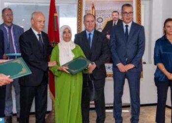 الدار البيضاء.. أول دفعة من الأسر تستلم مفاتيح شققها في إطار البرنامج الجديد لمحاربة دور الصفيح