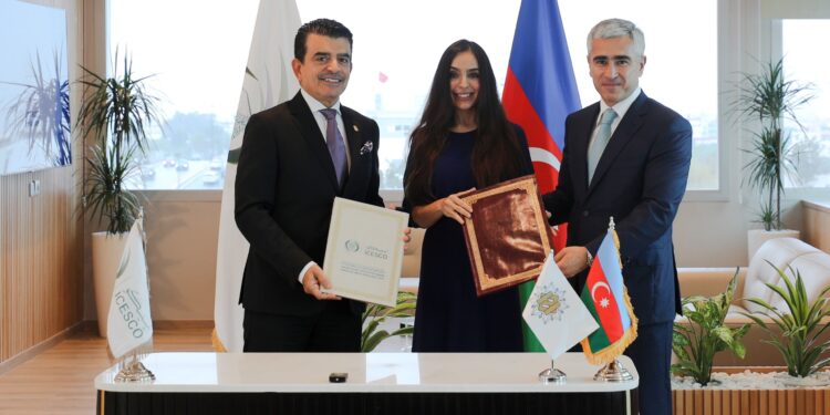 الإيسيسكو ومؤسسة حيدر علييف الأذربيجانية توقعان اتفاقية لدعم تعليم الفتيات في بوركينا فاسو