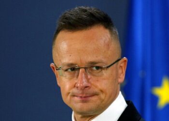 سيارتو: فوز ترامب يزيد من فرص حل الصراع في أوكرانيا