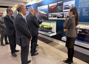 بركة يترأس وفد مغربي لزيارة عمل إلى مصانع السفن التابعة لشركة (إتش دي هيونداي للصناعات الثقيلة)  بكوريا