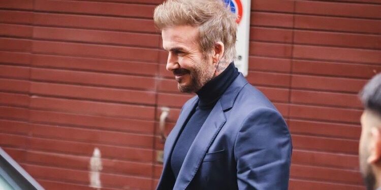 النجم بيكهام يكشف علانية إصابته بمرض مزمن