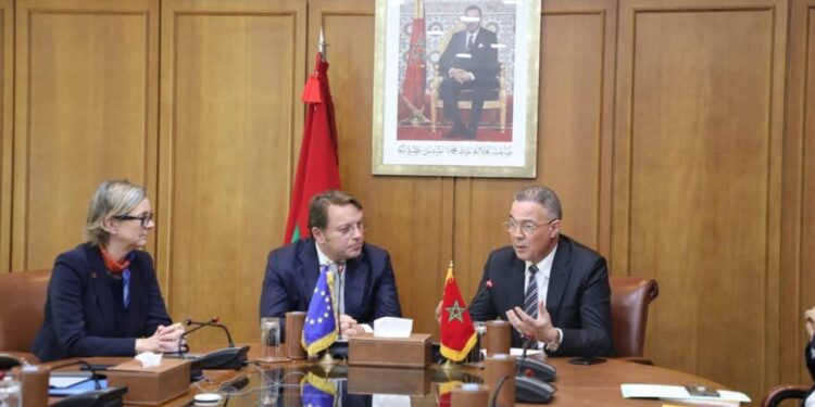 أزيد من ملياري درهم …لقجع يوقع اتفاقية تمويل البرنامج المندمج لإعادة إعمار وتأهيل المناطق المتضررة من الزلزال