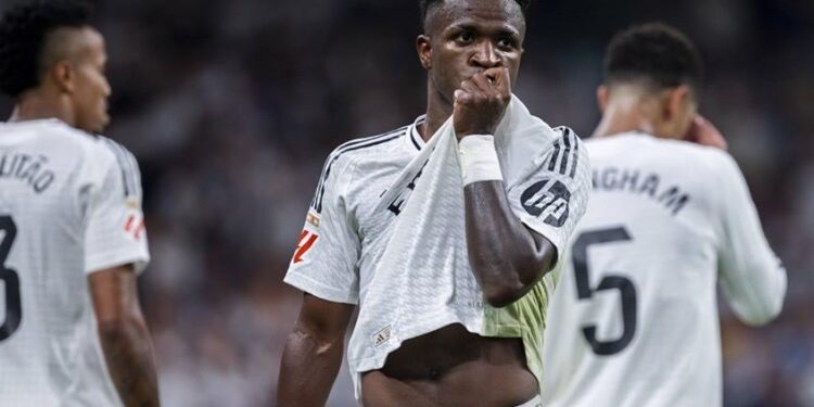 رسميا.. أنشيلوتي يؤكد غياب 6 لاعبين أساسيين عن مواجهة ريال مدريد ضد ليفربول