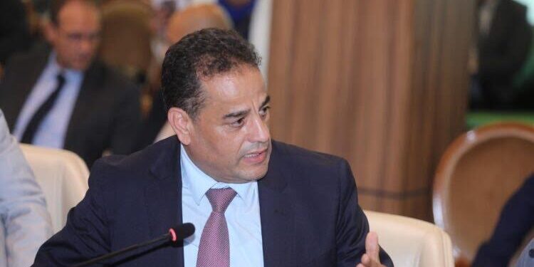 الهمس يدعو لاعتماد طرق جديدة في بناء المنشآت قادرة على الصمود أمام الفيضانات وتقوية بناء السدود