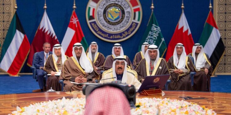 القمة الخليجية تصدر بيانا عن التطورات الأخيرة في سوريا