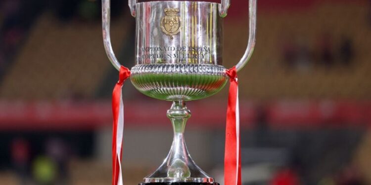 قرعة كأس ملك إسبانيا تسفر عن مواجهات سهلة لريال مدريد وبرشلونة وأتلتيكو