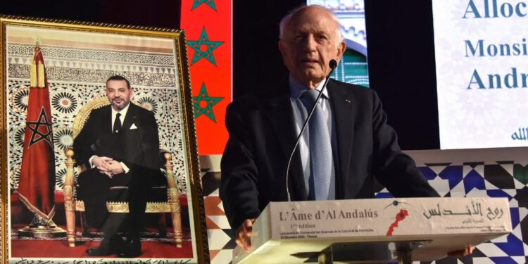 أزولاي : الصويرة وتطوان توحدان مؤهلاتهما من أجل شراكة من الجيل الجديد