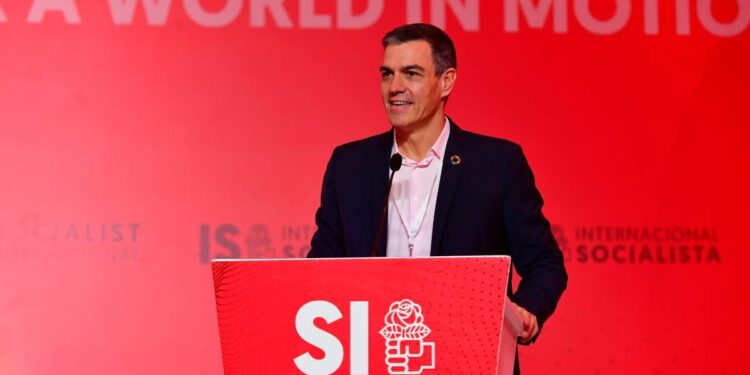 إسبانيا تثمن عاليا جهود صاحب الجلالة الملك محمد السادس من أجل الاستقرار الإقليمي (بيدرو سانشيز)